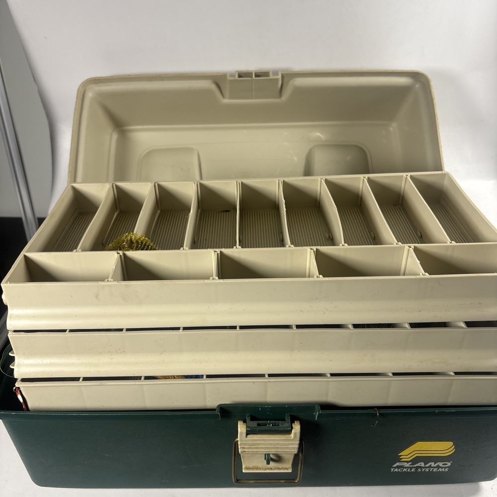 PLANO 3 TRAY FISHING TACKLE BOX - Picture 6 of 8